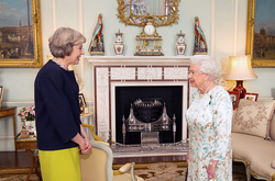 Тереза Мей і королева Єлизавета