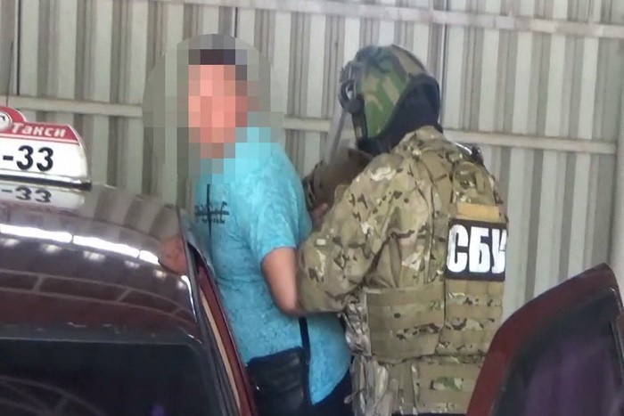 На Донбасі затримані два агенти російських спецслужб