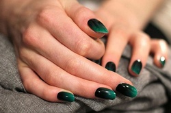 Попробуй сделать сама. Cтильное «омбре» на ногтях