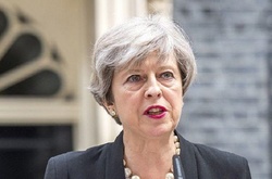 Мей відвідає Францію для обговорення Brexit