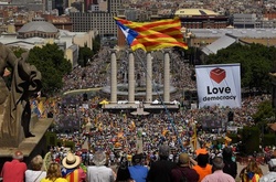  У Барселоні пройшла масова акція за незалежність Каталонії