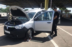  Затриманий прикордонниками автомобіль &laquo;Рено&raquo;, викрадений в Україні 