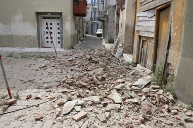 Землетрус в Егейському морі пошкодив десятки будинків на острові Лесбос