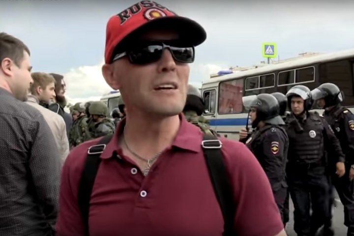 «Ні, я не опозиція»: у Москві поліція затримала прихильника Путіна