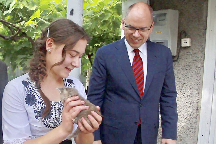 Одеський губернатор подарував сироті свій сільський будинок 