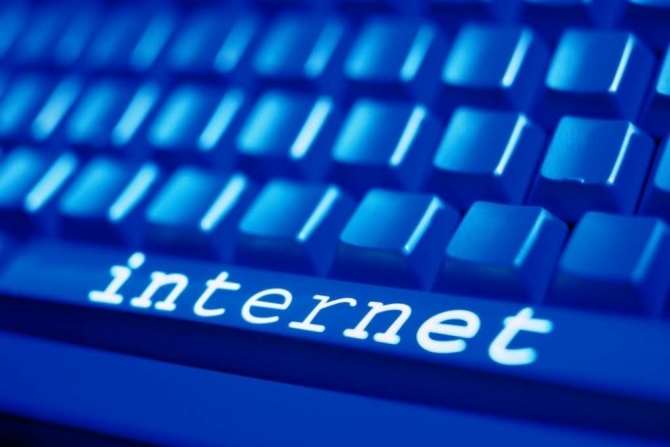 У столиці невідомі пошкодили магістральні інтернет-кабелі