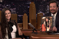 Деми Мур лишилась зубов: красотка рассказала, как это произошло