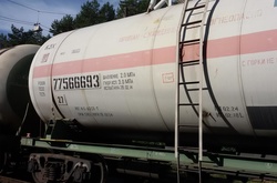 Цистерна вантажного потяга