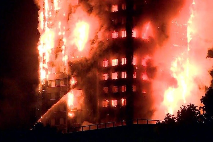 З’явилося перше відео зі згорілої лондонської багатоповерхівки