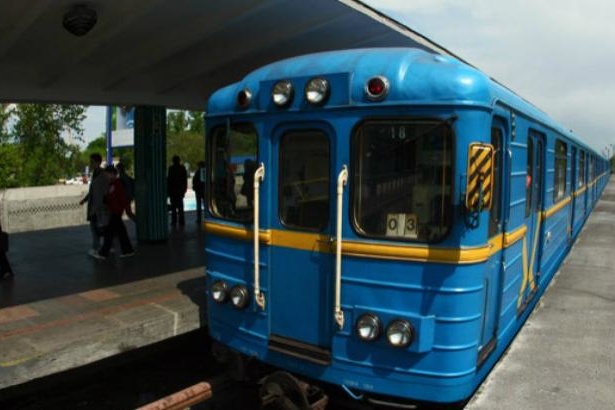 Київська влада просить РНБО врятувати метрополітен, дозволивши не платити борги росіянам