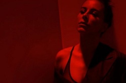 Украинский режиссер поставил Лорак на колени