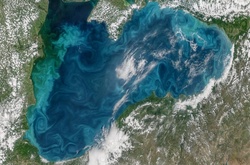 Чорне море на знімку зі супутника