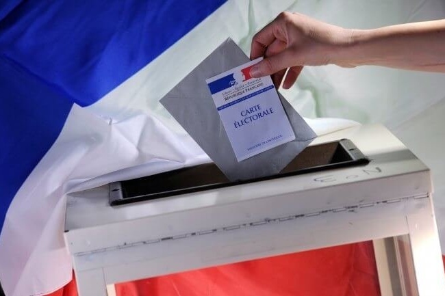 Сьогодні у Франції відбудеться другий тур парламентських виборів