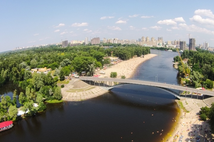 У найближчу добу в Україні збережеться тепла погода