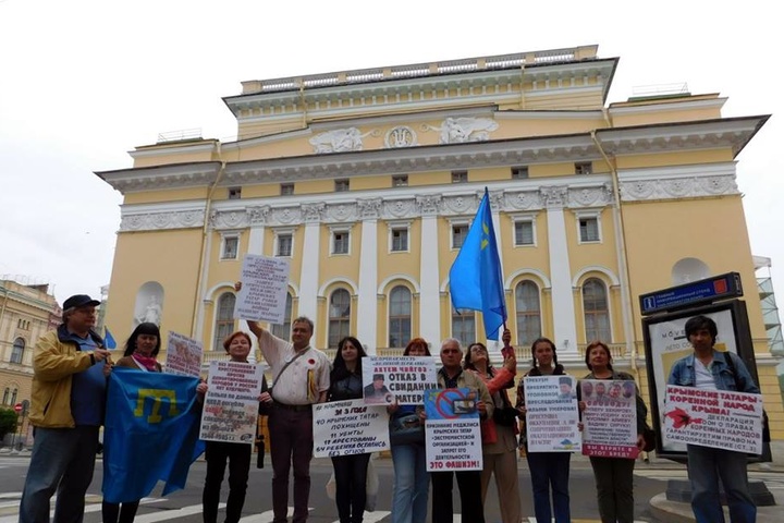 У Петербурзі відбувся пікет на підтримку кримських татар