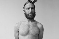 В образе пионера: скандального Ивана Дорна застукали в Киеве