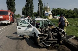 Смертельна ДТП на Буковині: через зіткнення авто з відбійником дитина залишилась сиротою 