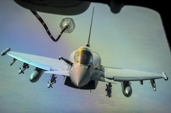   Американський винищувач у Сирії.   
  Фото: Міноборони США  