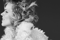 Вне возраста: Ева Герцигова стала новом лицом Roberto Cavalli