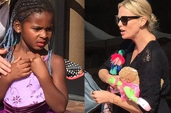 Шарлиз Терон разрешила сыну пользоваться губной помадой и носить платья