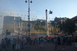 Пожежа в будівлі колишнього центрального гастроному на Хрещатику