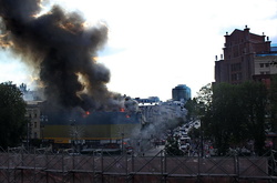 Пожар в центре Киева. На Крещатике сгорело здание