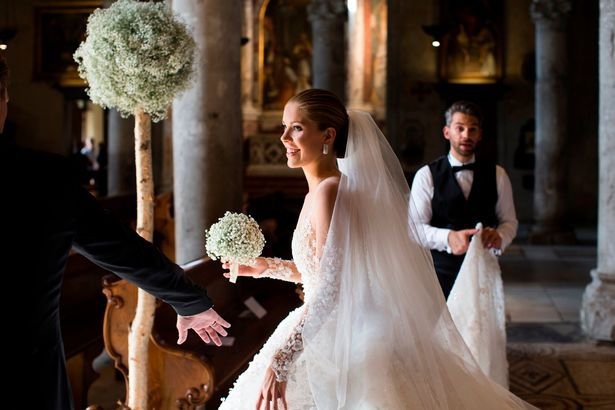 Донька власника Swarovski вийшла заміж у сукні вартістю $1 млн