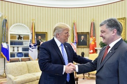 Дональд Трамп та Петро Порошенко 