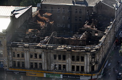 Через сутки на пепелище. Фоторепортаж с Крещатика