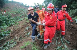 Зсув ґрунту в Китаї: зникли безвісти понад 140 людей (оновлено)