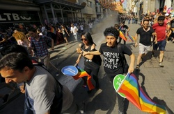 У Туреччині заборонили гей-парад