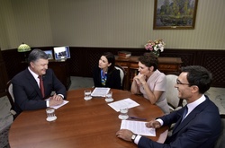 Порошенко розповів, коли США нададуть Україні оборонну зброю