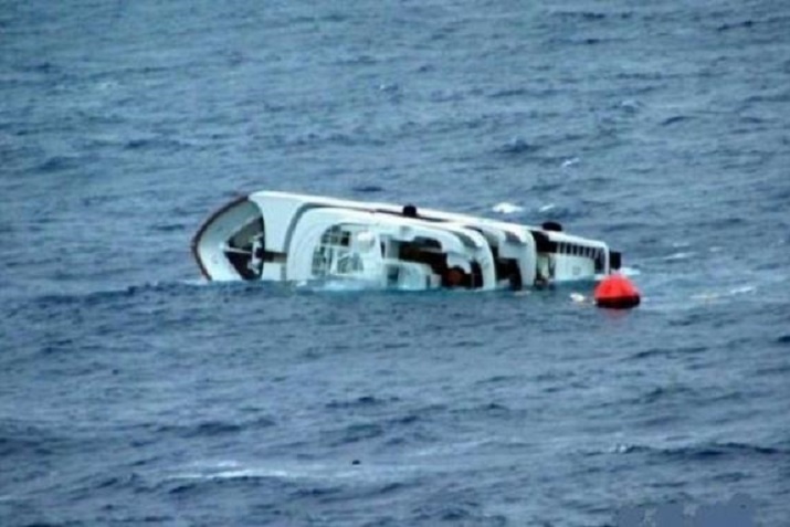 У Колумбії затонув човен зі 150 туристами