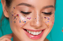 Звездная россыпь: Instagram заполонил новый бьюти-тренд