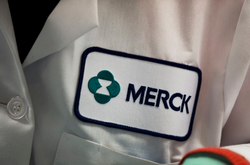 Внаслідок кібератаки постраждав один із найбільших виробників ліків у США 