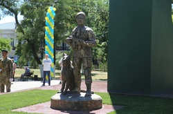 У Херсоні з’явився пам’ятник прикордонникам