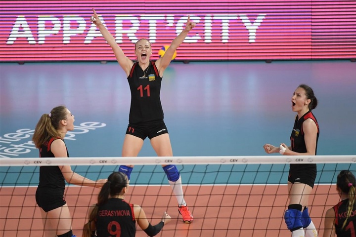 Жіноча збірна України з волейболу виграла перший матч півфіналу Євроліги 