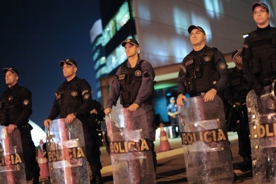 У Бразилії невідомі спробували прорватись у президентський палац 