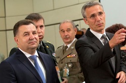 Степан Полторак та  Єнс Столтенберг 