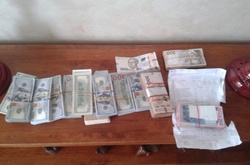 Під час обшуку у мерії Херсона виявлено мільйони готівкою 