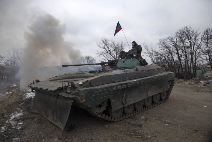 Бойовики вчора гатили з танків та важкої артилерії: серед сил АТО є втрати