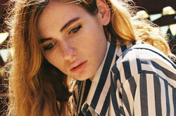 Певица Луна собралась с концертом в Россию