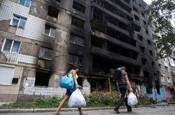 Будинок у Торецьку після обстрілу з боку бойовиків