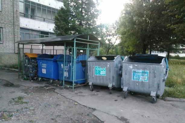 Зі Львова вивезли вже майже половину сміття