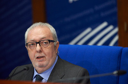 В ПАРЄ офіційно зареєстровано ініціативу про відставку Аграмунта 