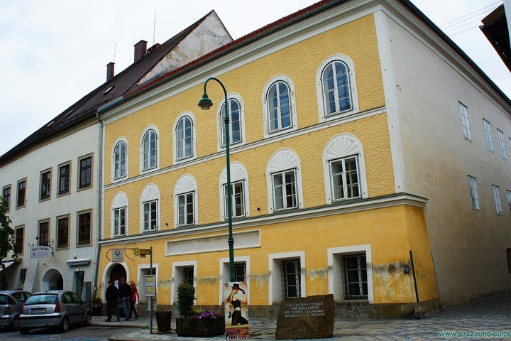 Суд Австрії дозволив конфіскувати будинок, де народився Гітлер