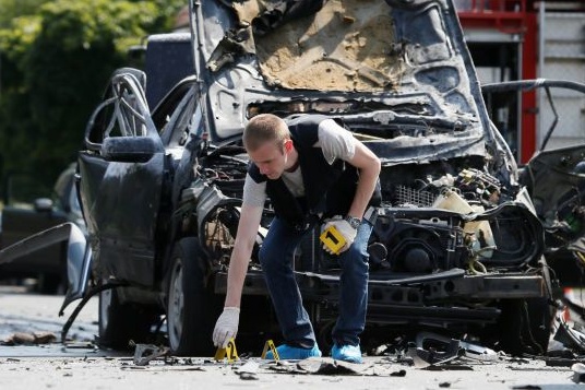 Автомобіль українського розвідника після вибуху - Війна вже давно прийшла у Київ