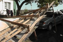 Негода на Черкащині: у двох районах області немає світла, води та зв’язку