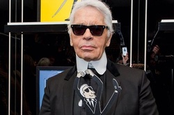 Карла Лагерфельда наградят главной премией Парижа на показе Chanel