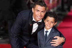 Многодетный отец Криштиану Роналду прокомментировал новость о своем уходе из «Реала»